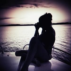 Meet your Posher, Roneisa